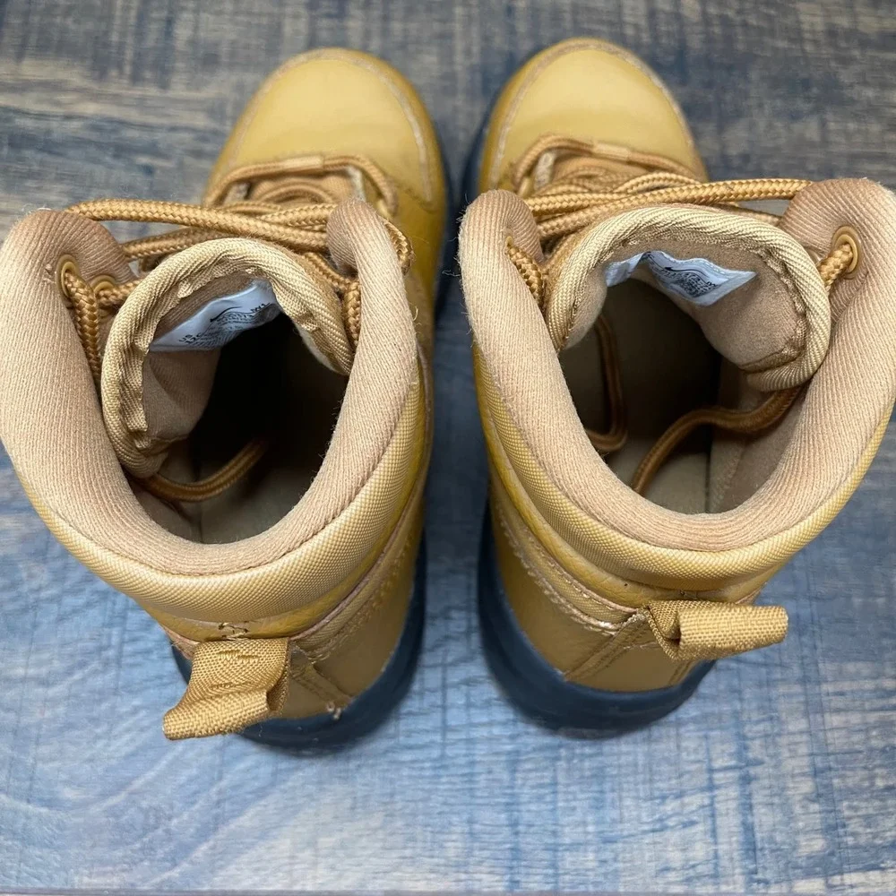 Nike Manoa‎ LTR Boots Wheat Brown Kids Size 12C Lace Up Hiking Casual BQ5373-700